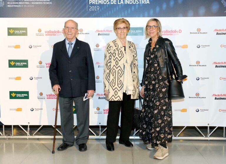 017-Photocall-2019-PREMIOS-INGENIEROS-VA-17