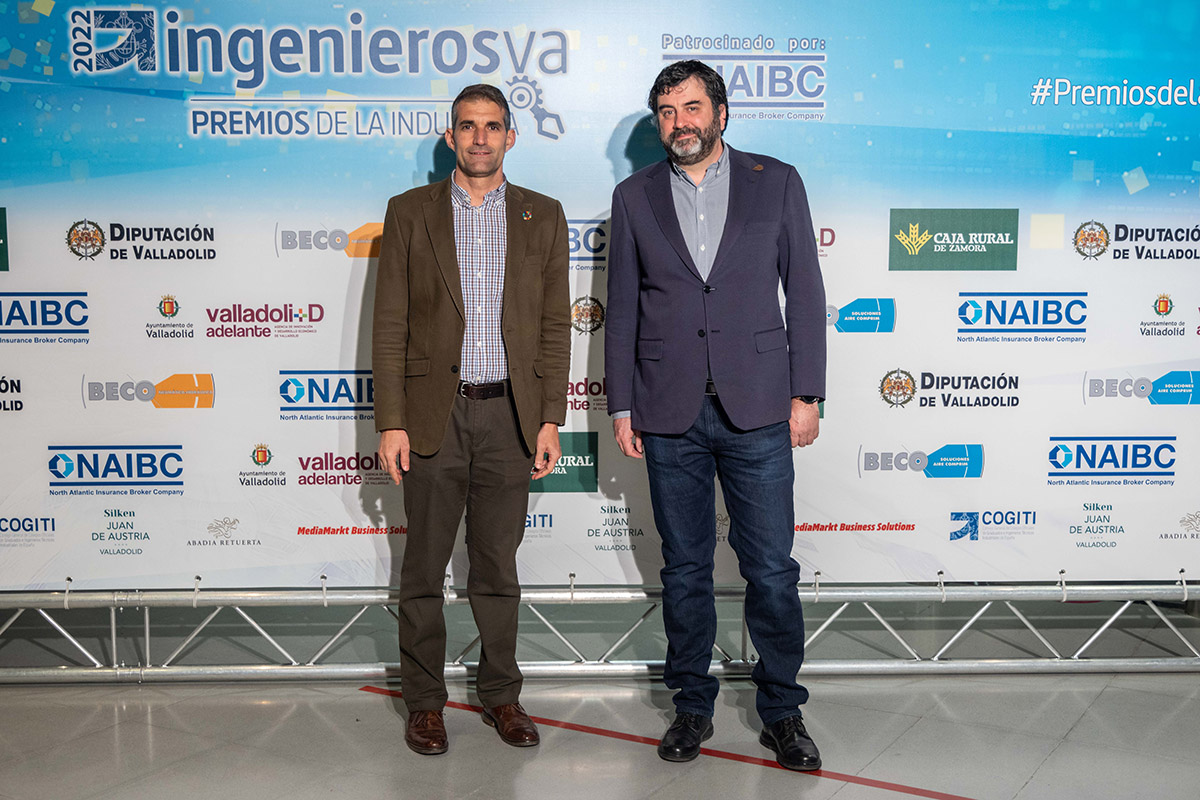 Raúl Valavázquez, de 1A Ingenieros y colegiado de ingenierosVA, y Francisco Muñoz, colegiado de ingenierosVA