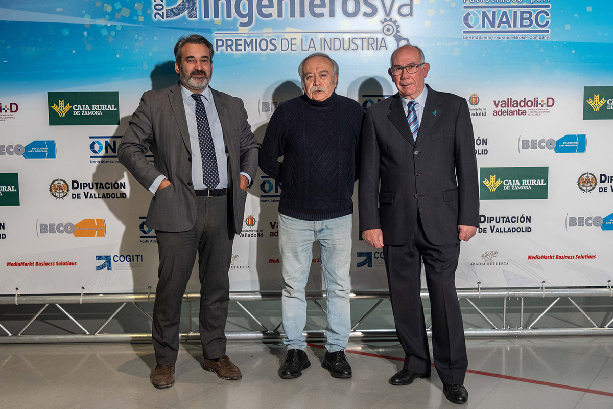 Sergio Carreño y Luciano Martin, de la asesoría jurídica del bufete Martin Carreño, y Alberto Bustos, tesorero de ingenierosVA