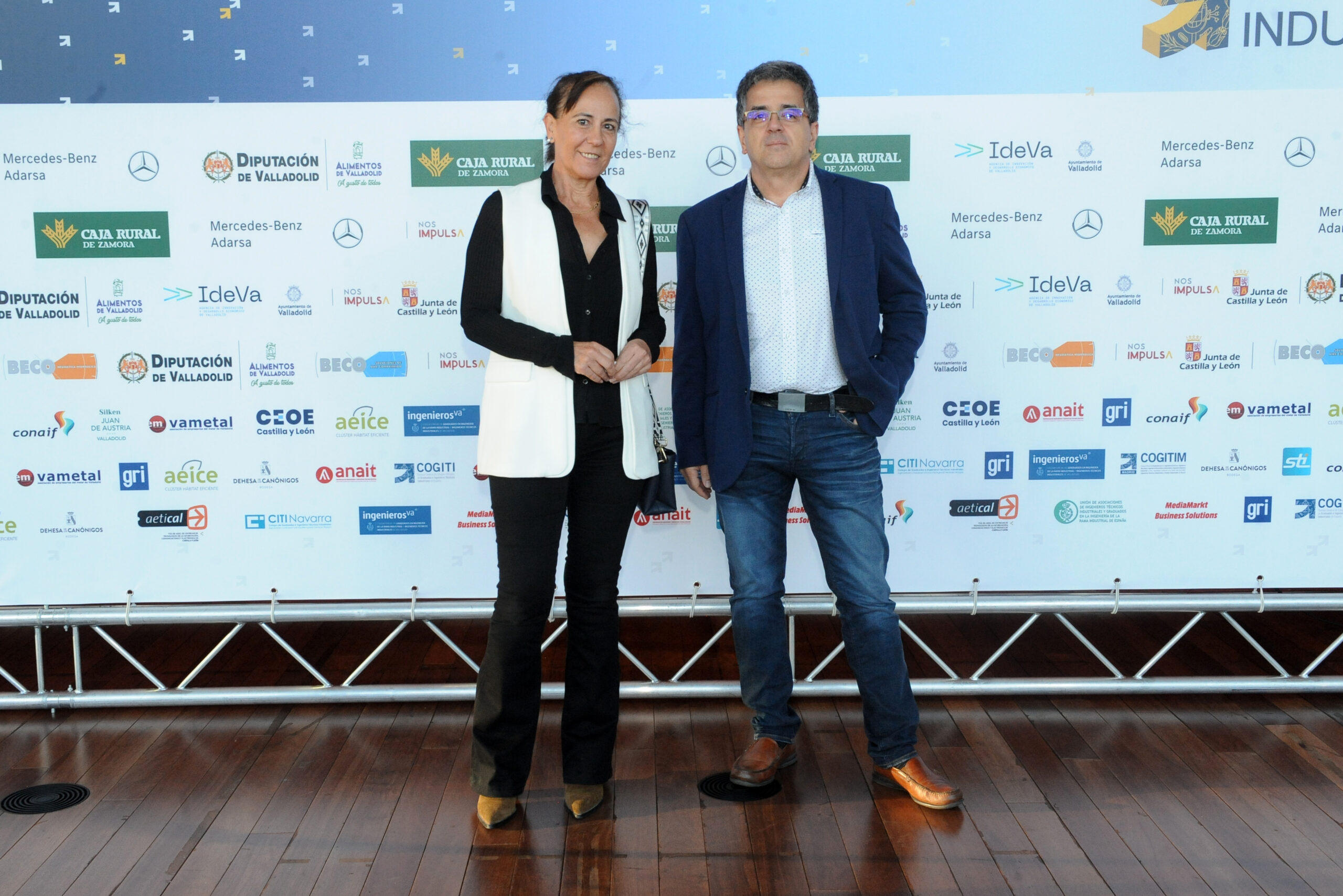 Charo Villoria y Rubén García, de STI
