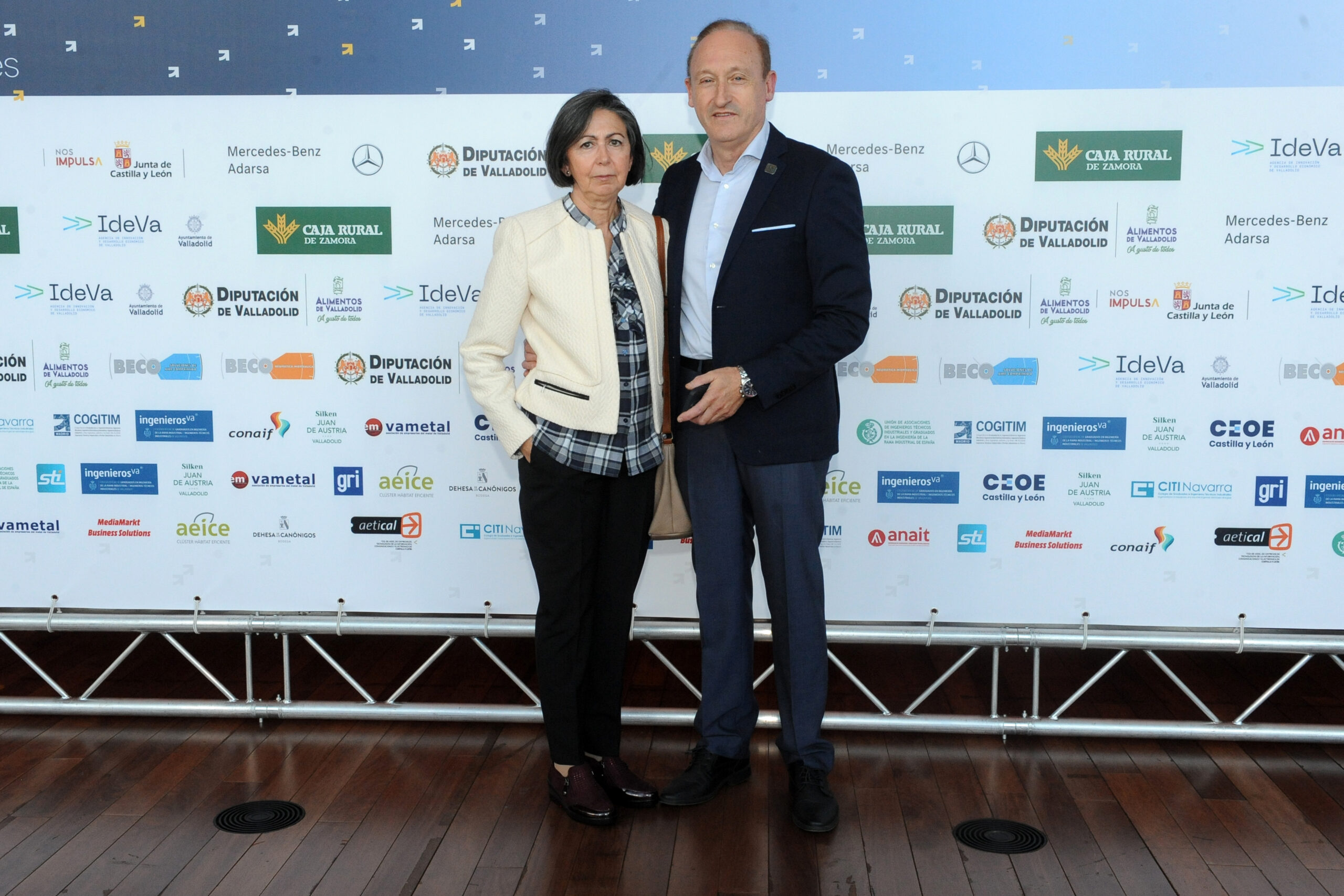 Ángela Cabrero y Miguel Garrote, colegiado de ingenierosVA
