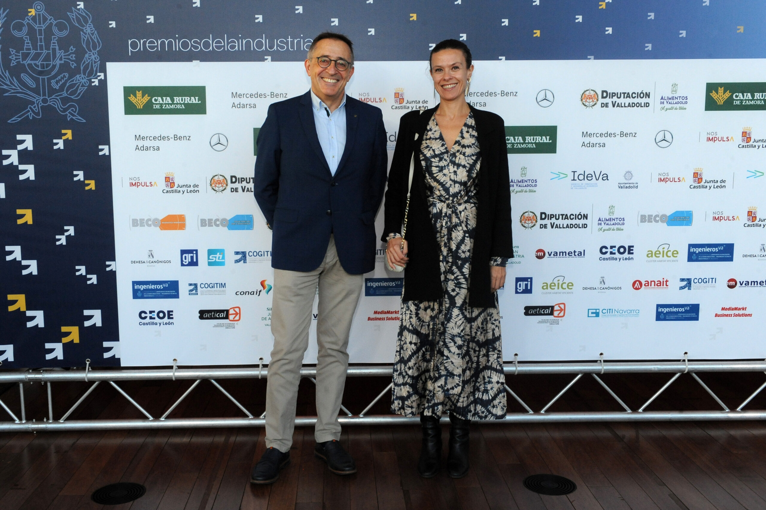 Enrique Cobreros, Director de AEICE, y Ana Belén Hernández, directora de Crolec y colegiada de ingenierosVA