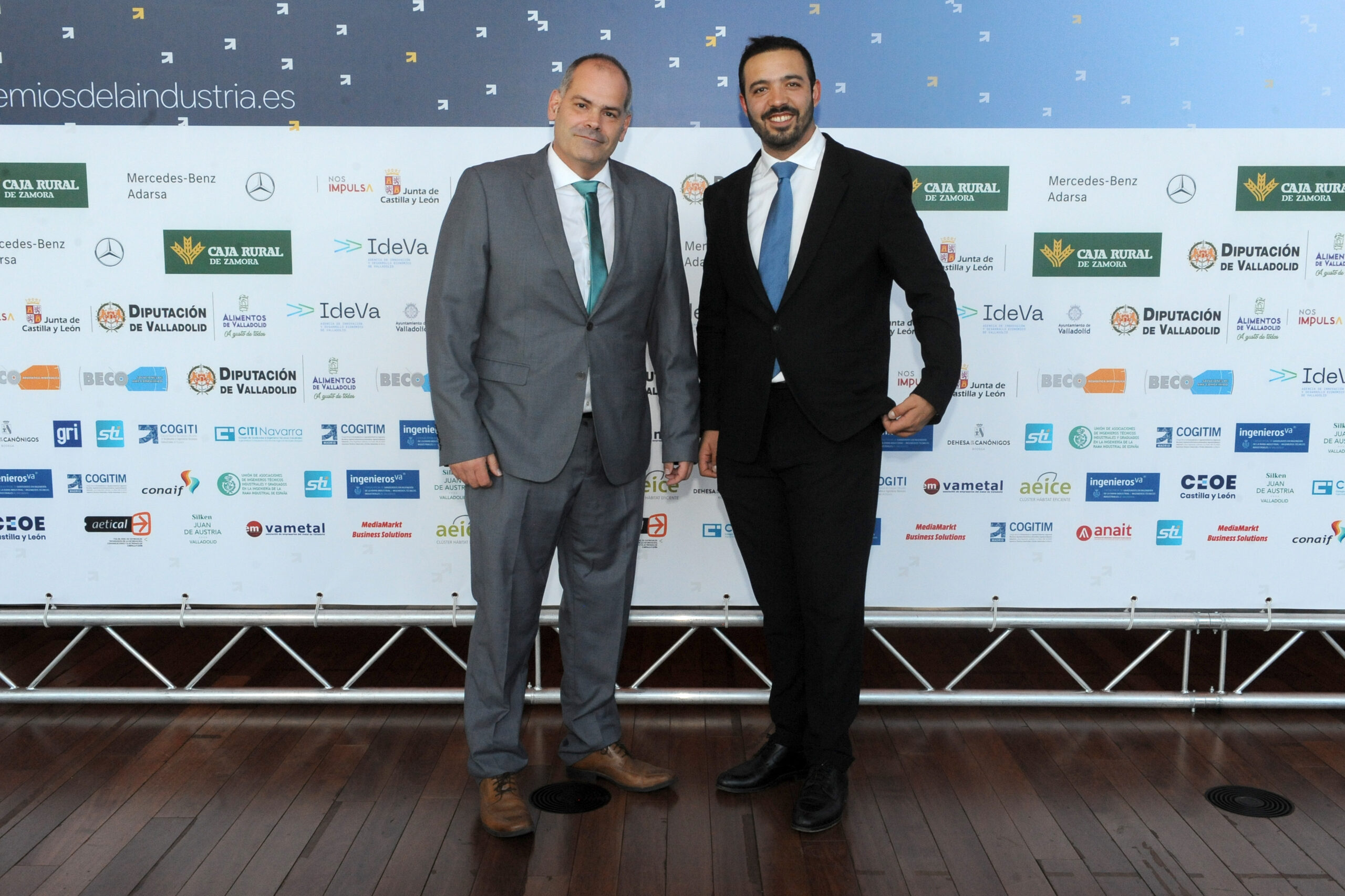 José Andrés Torremocha, colegiado de ingenierosVA y Álvaro Rodríguez, ambos de Izharia