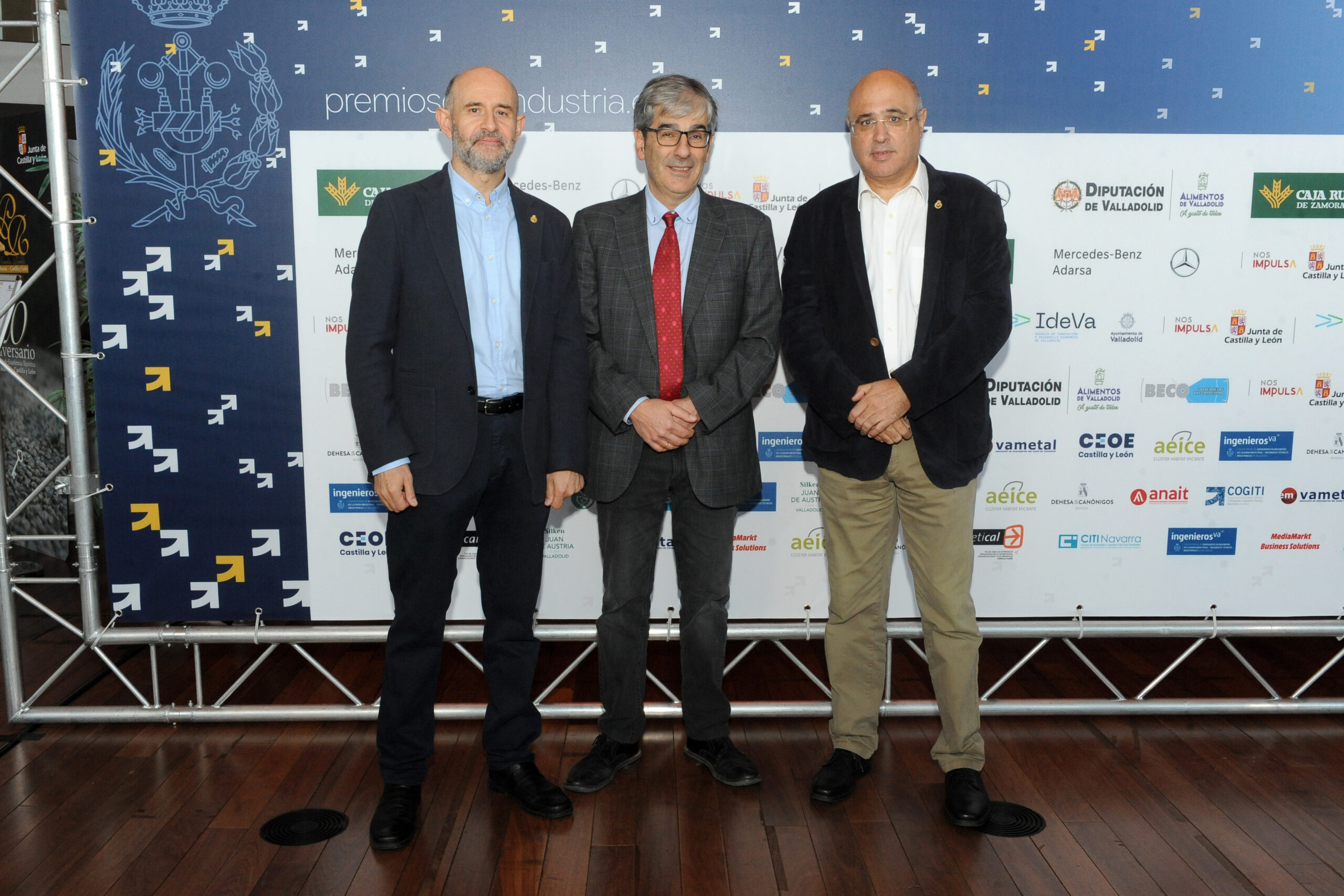 Jacinto Canales, Benjamín Sahelices y Julián Arroyo, Vicedecano, Decano y Vicedecano de CPIICyL respectivamente