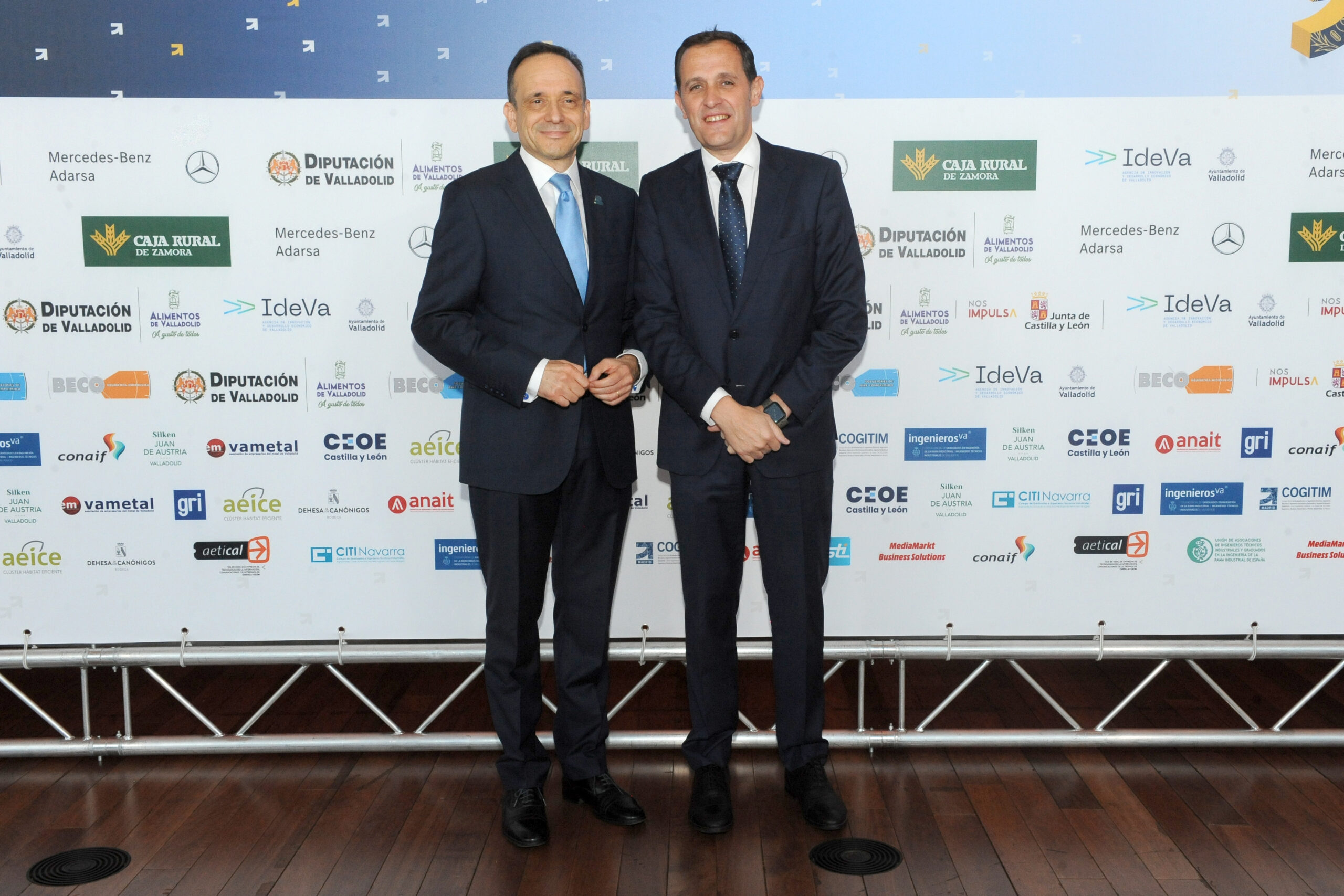 Javier Escribano, Director Ejecutivo de ingenierosVA, y Conrado Íscar, Presidente de la Diputación de Valladolid