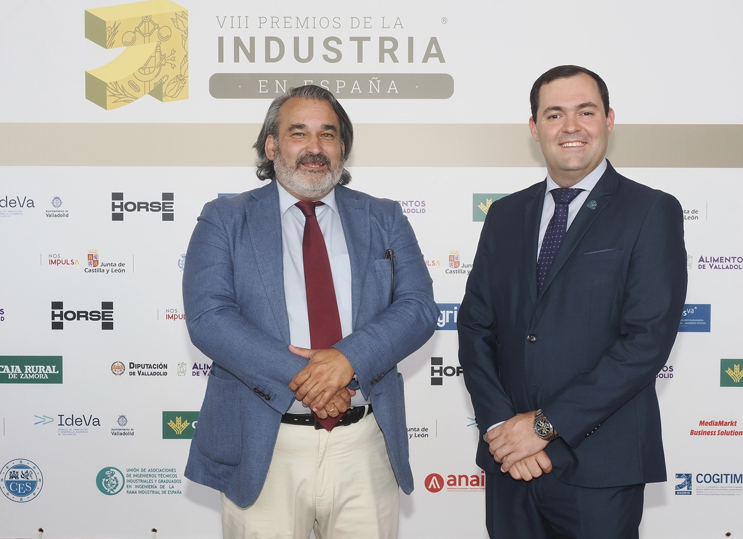Sergio Carreño, responsable de servicios jurídicos de ingenierosVA, y Pablo San Juan, de COGITI.