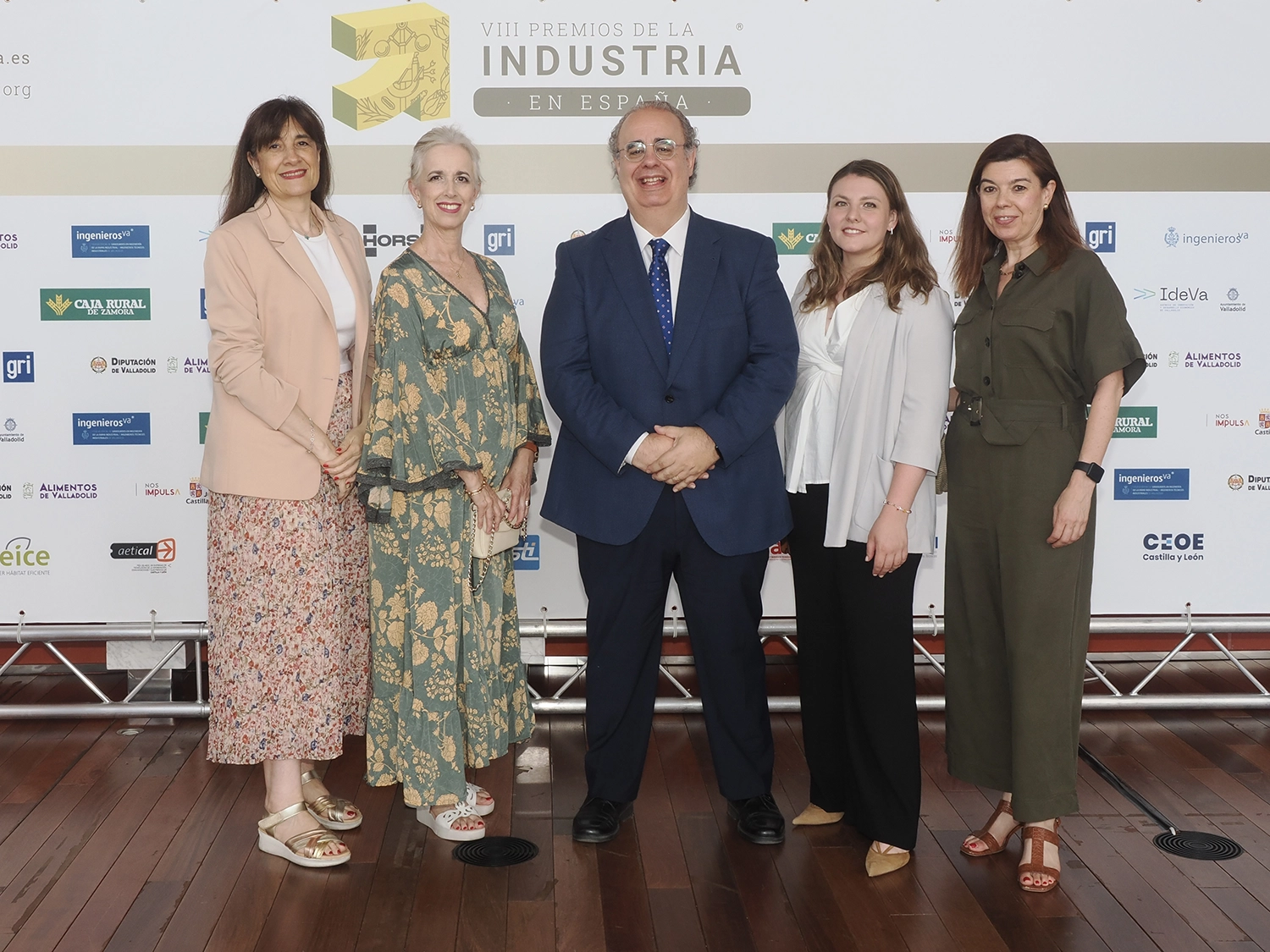 Begoña González, Amor Cumbreño, José Antonio Salvador Insúa, Isabel Monje y Marta Ingelmo, de la Facultad de Comercio de la Universidad de Valladolid.