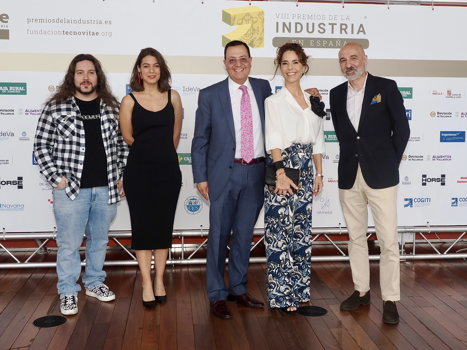 David Lorenzo y Elena Arce, de DALOAR Studios, junto a Fernando Rubio, del Ayuntamiento de Valladolid; Noemí García, de CEOE Valladolid, y Francisco del Cura, de FREMAP.